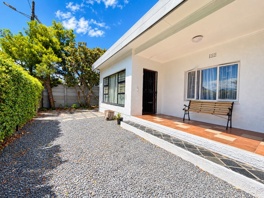 4 Bedroom Property for Sale in Jamestown Western Cape